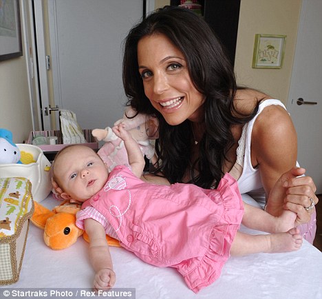 bethenny frankel baby bryn pictures. Bethenny looks so happy and